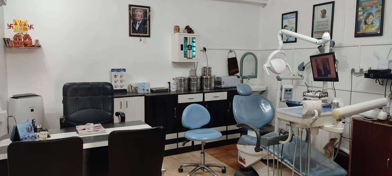 Dr. Amit Clinic interior 1